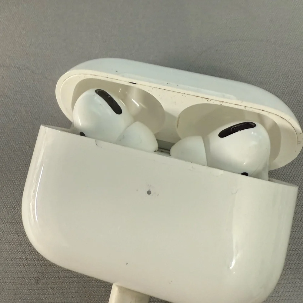 Apple air pro White Wireless Earbuds
